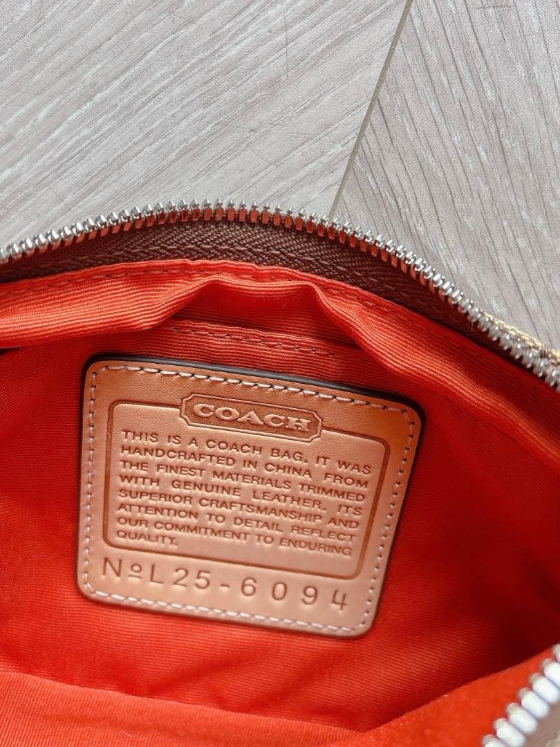 コーチ シグネチャー アクセサリーポーチ ショルダーバッグ COACH y2k