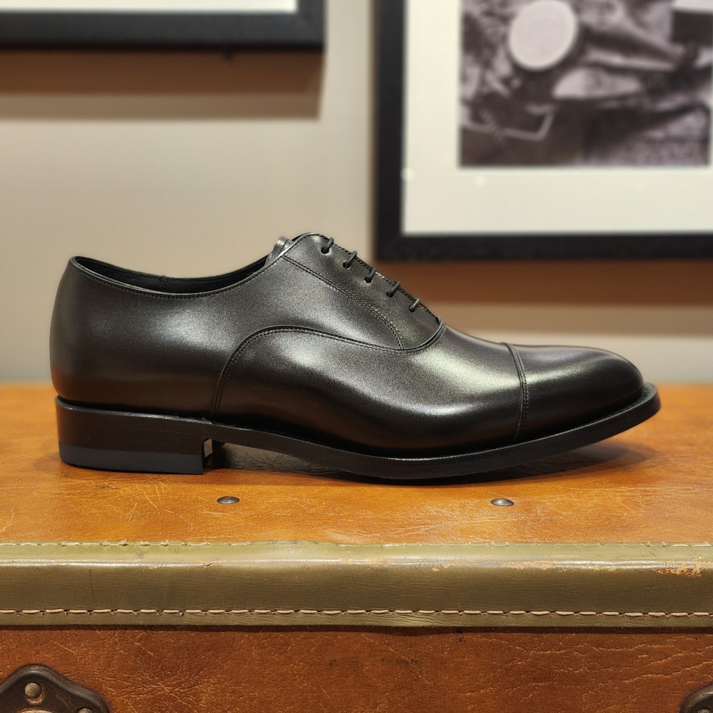 SHETLANDFOX INVERNESS | 靴のリーガルコーポレーション公式オンライン