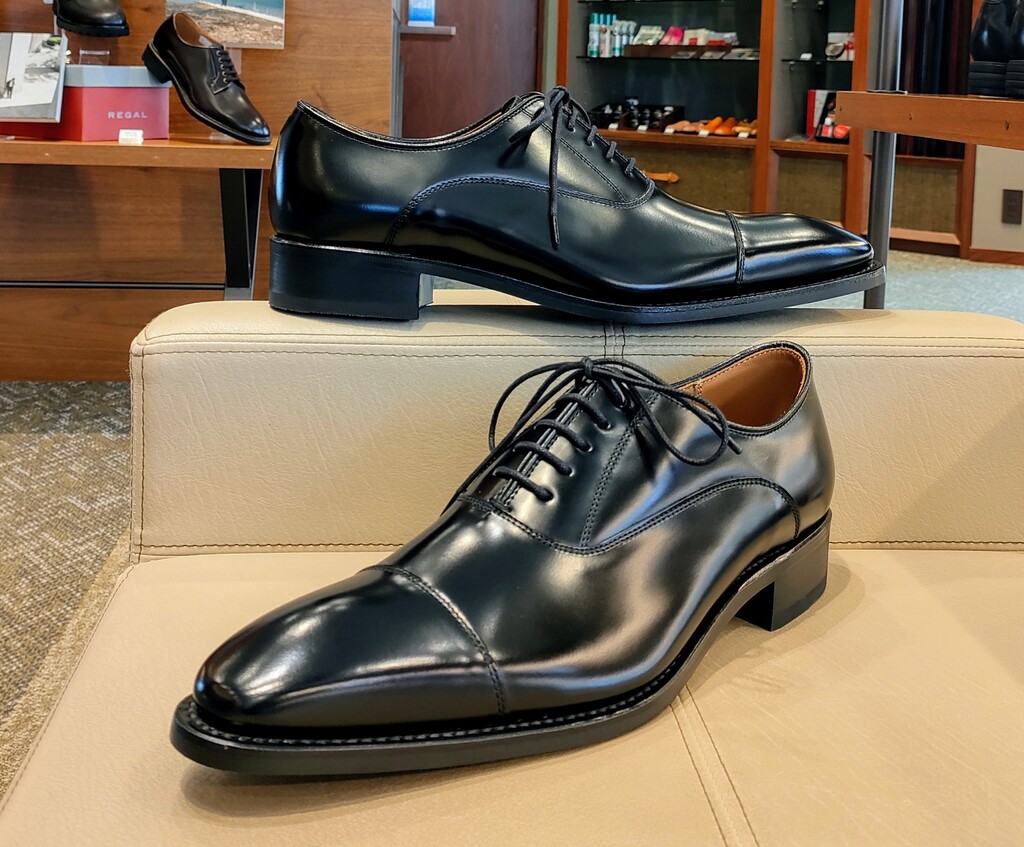 比較されやすい黒のストレートチップ | 靴のリーガルコーポレーション