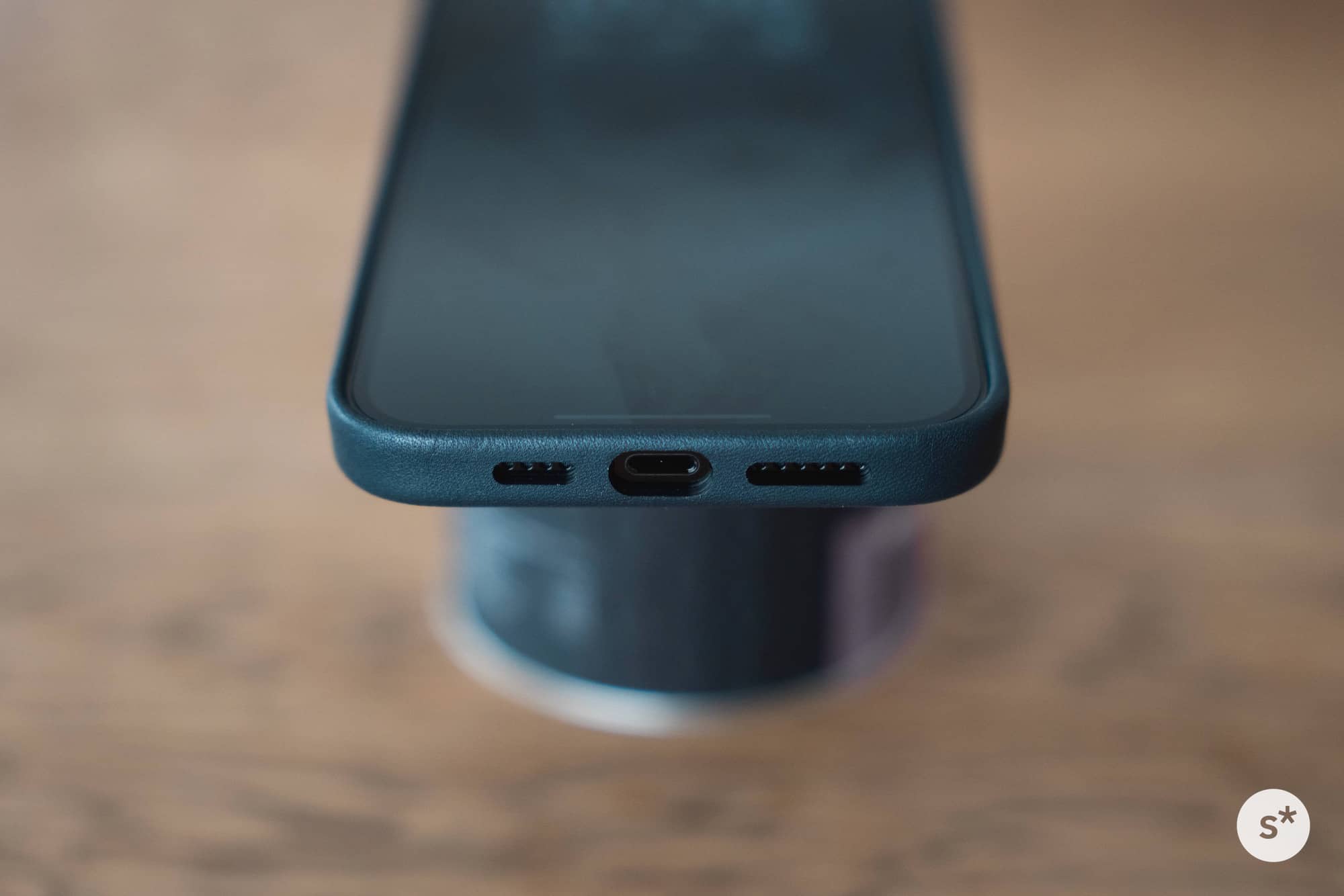 これが高品質なApple純正。iPhone 14 Pro Maxレザーケース