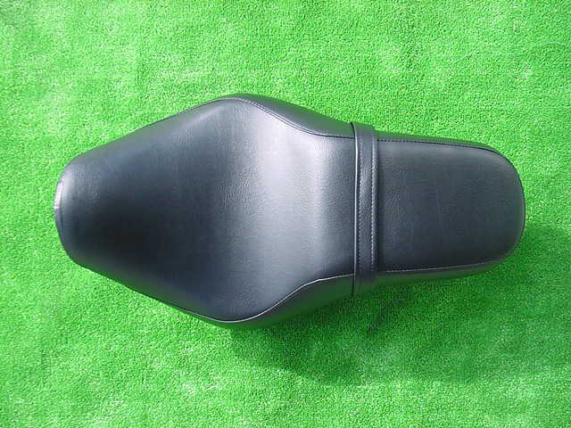 スティード400 純正シート(張り替え済み) スティード400 シート 社外 中古 バイク 部品 NC26 スティード600