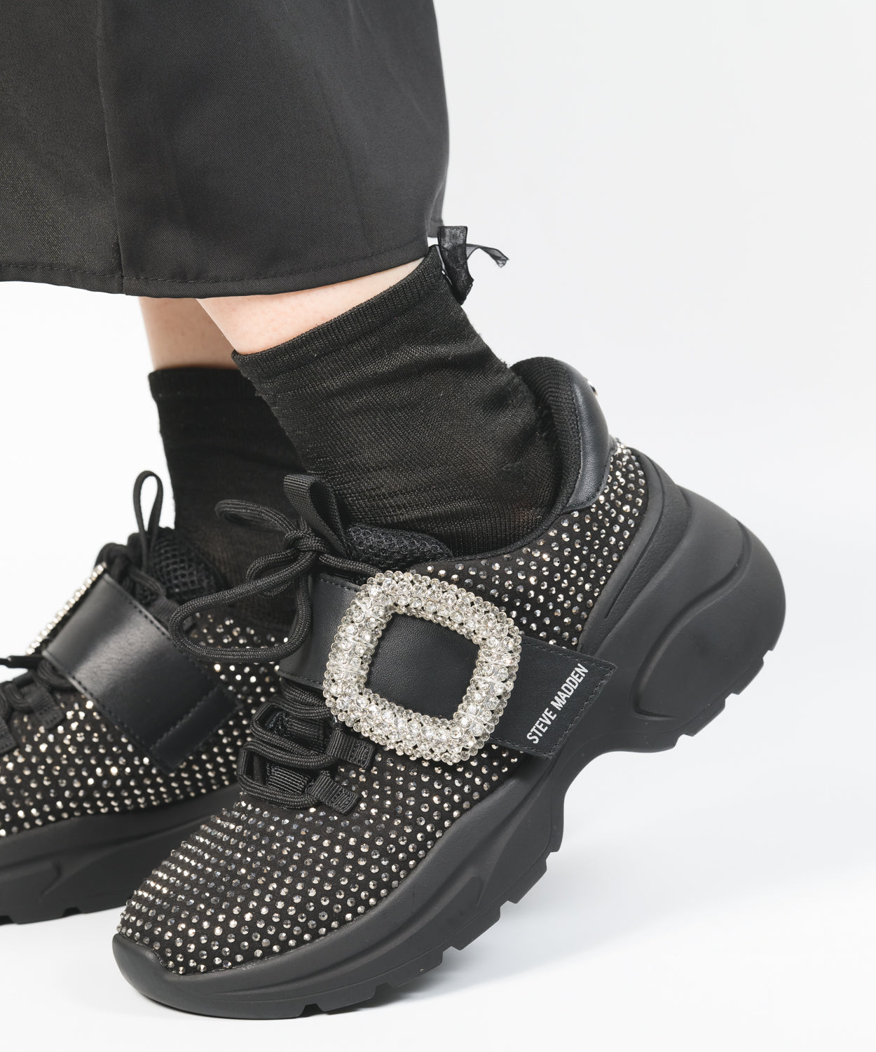 ECLIPSE-UA ベルト付ラインストーンスニーカー BLACK (heel5.4