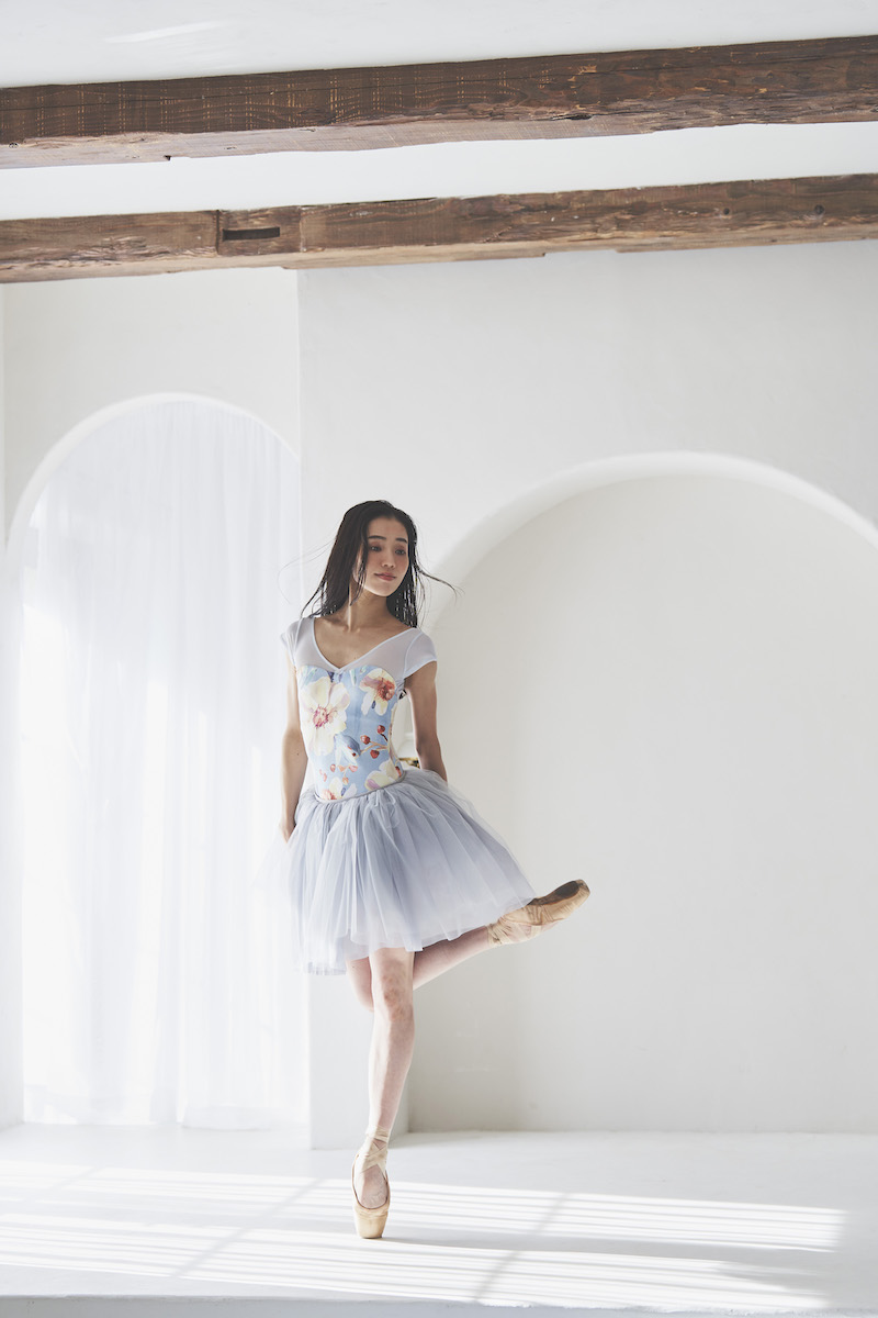 stina / type H half sleeve / big magnolia saxe