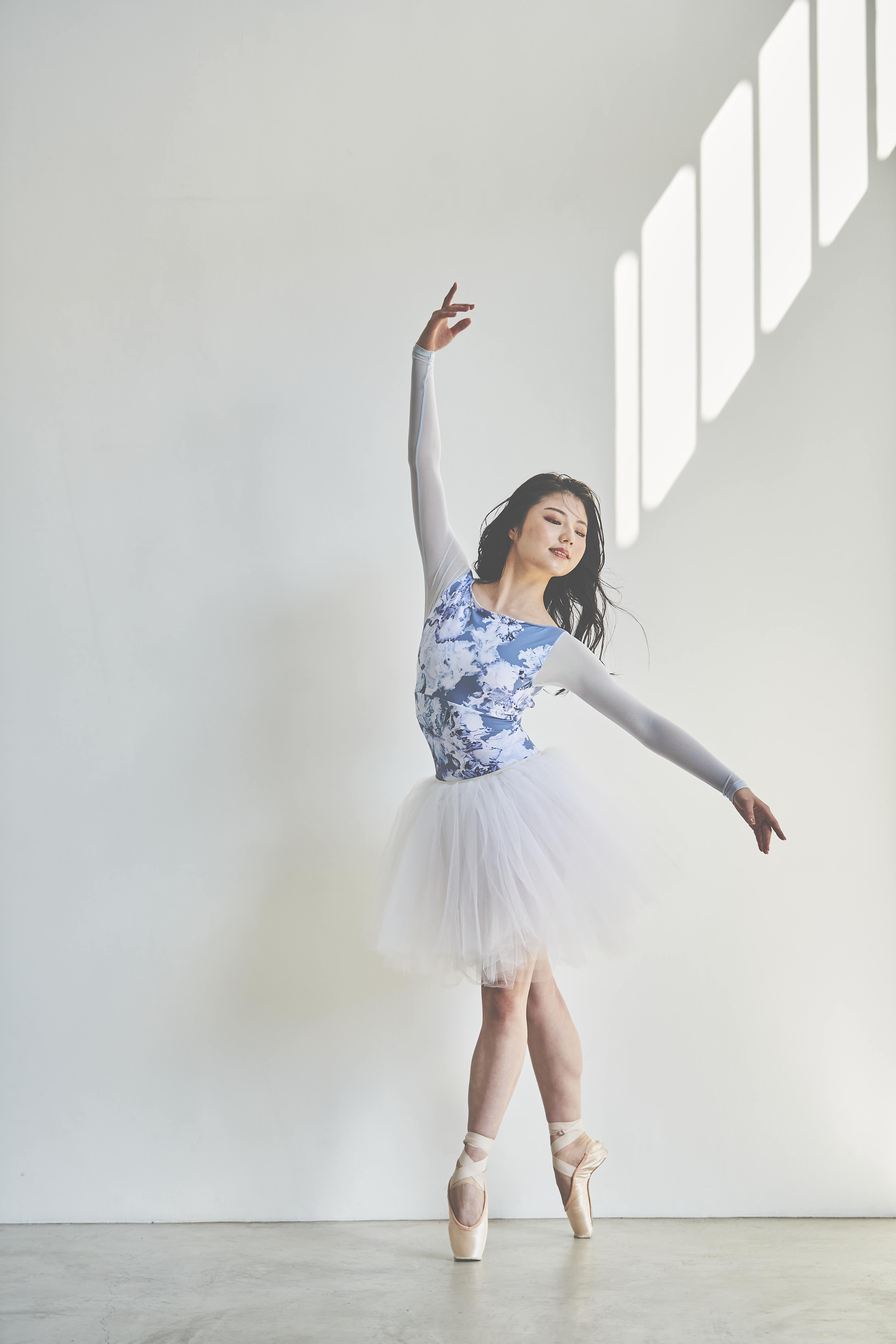 stina / type O square / emotion smoky blue