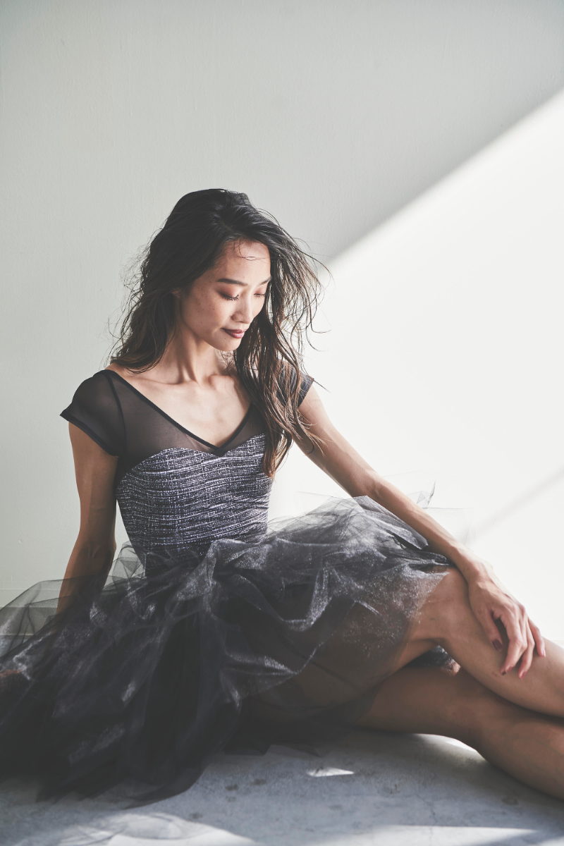 stina / type H half sleeve / black tweed