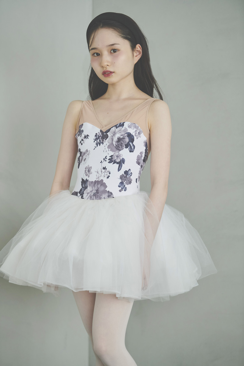 stina / type X common sense / dreamy white / kids / girl