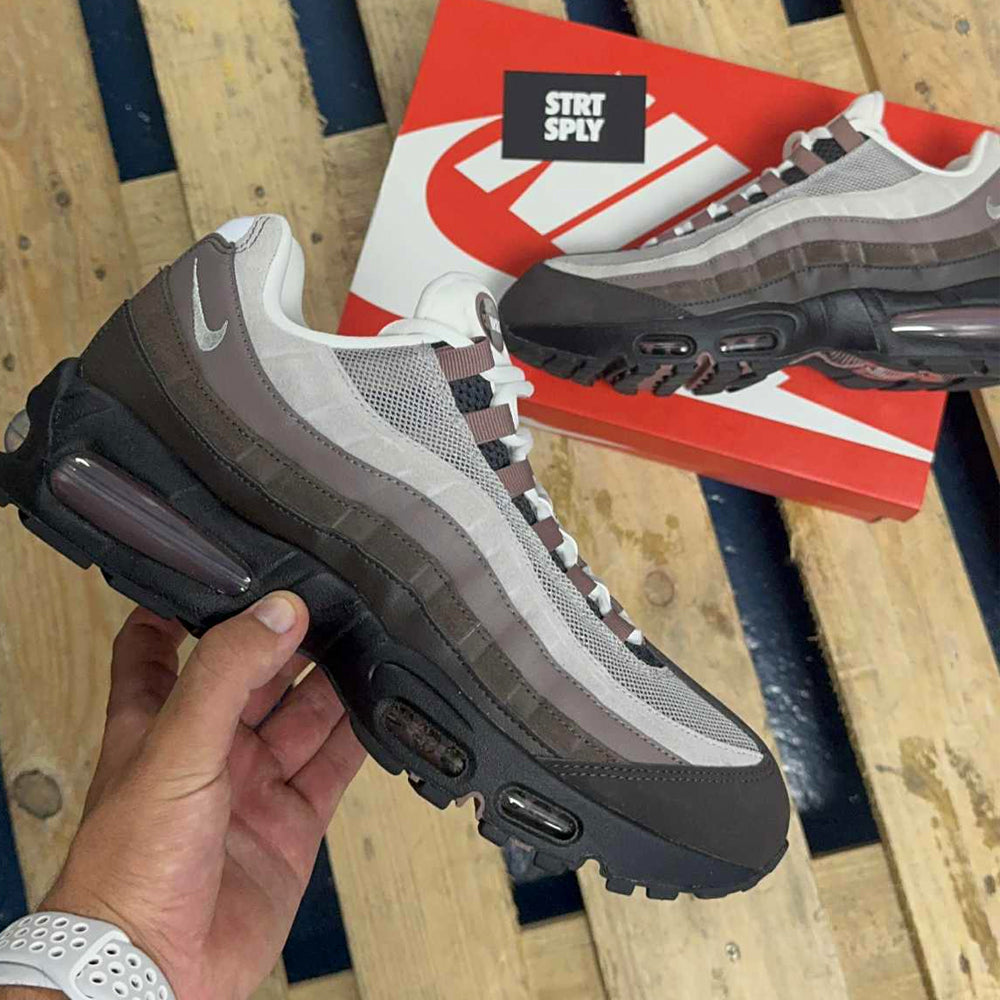 W Nike Air Max 95 OG - Big Bubble Velvet Brown 2025