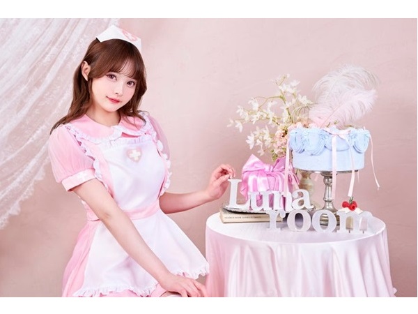 新星コスプレイヤーすずらが、コスチュームブランド「Lunaroom」の