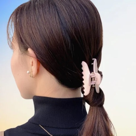 ヘアアクセブランド「acca」から、リサイクルしやすい「ヴィーナス