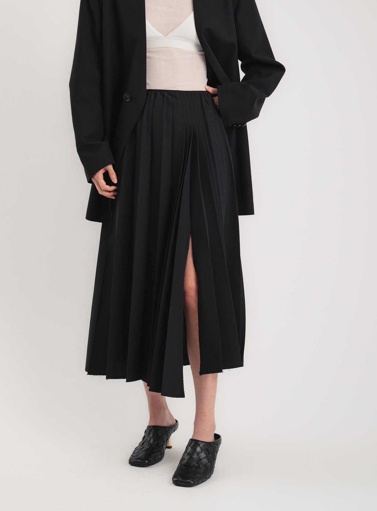 ラスティックプリーツスカート