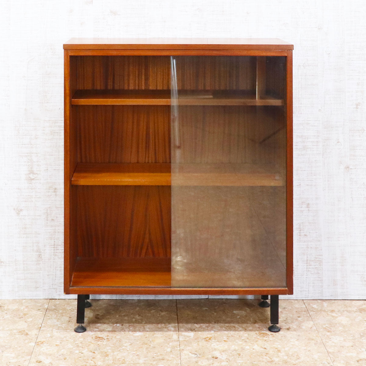 イギリス ヴィンテージ ガラス キャビネット – studio MID