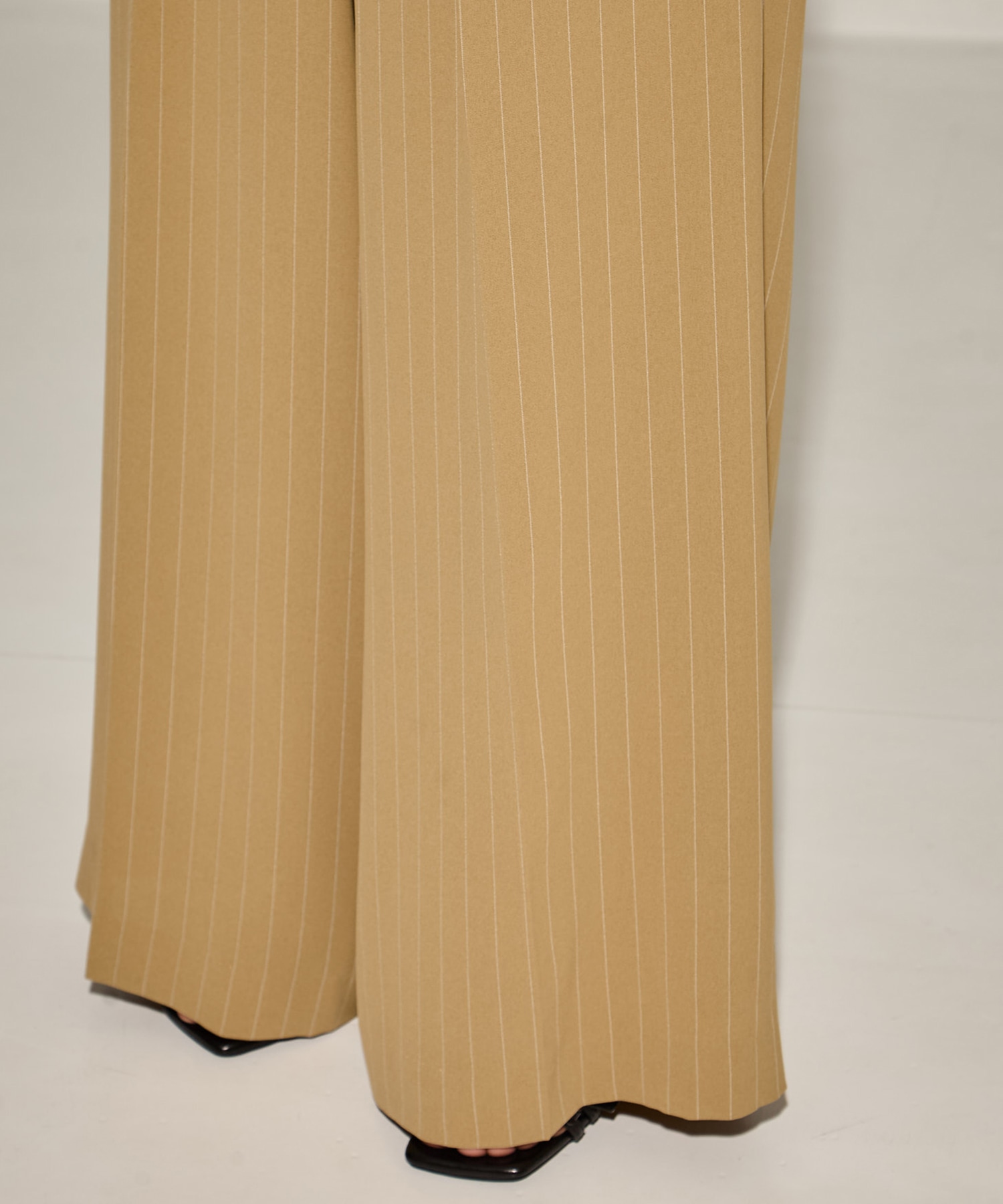TURN BACK WATIST WIDE PANTS(S BEIGE): AMERI: WOMENS｜ STUDIOUS