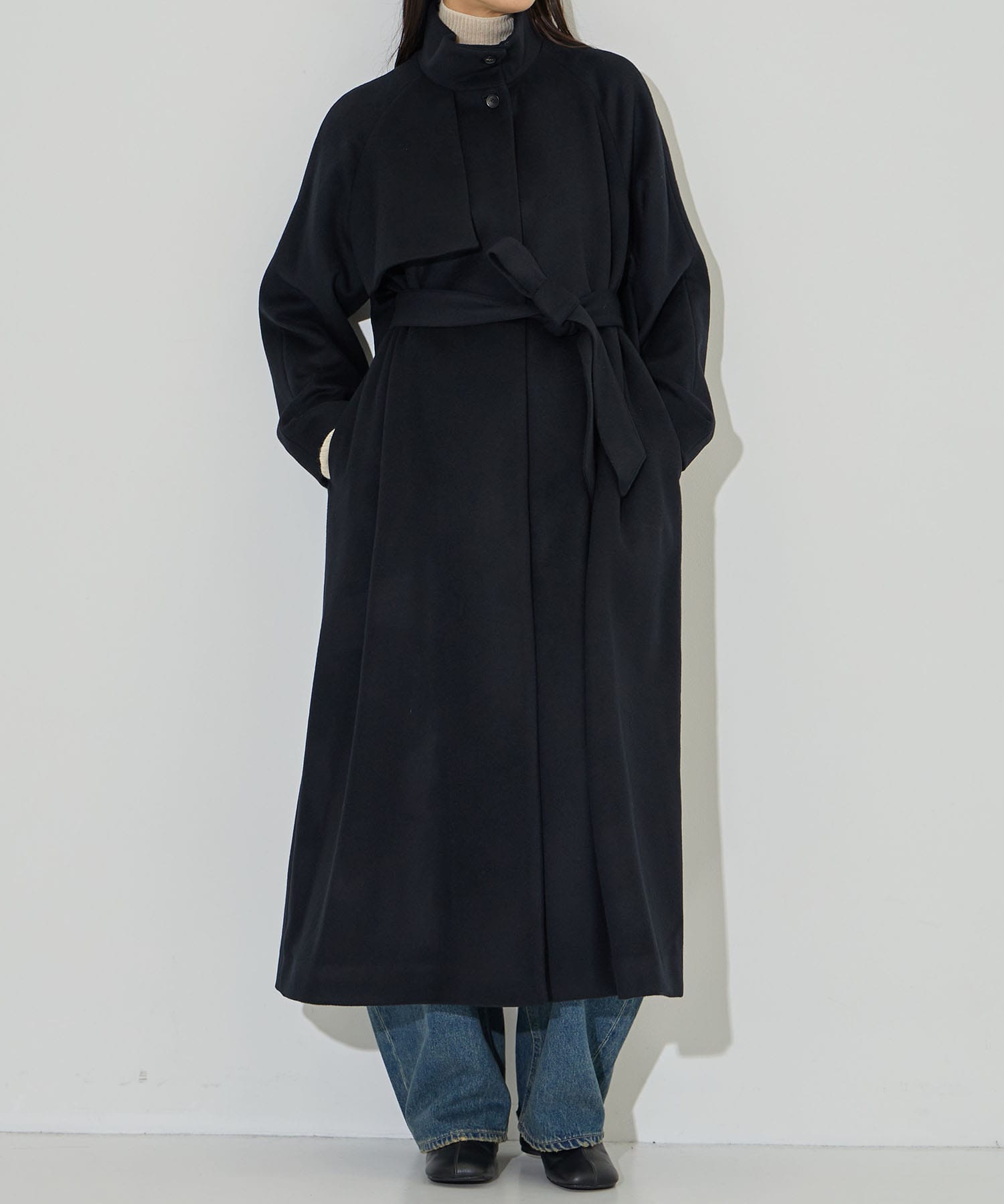 別注スタンドカラーコクーンコート(1 BLACK): Dessin de mode: WOMENS