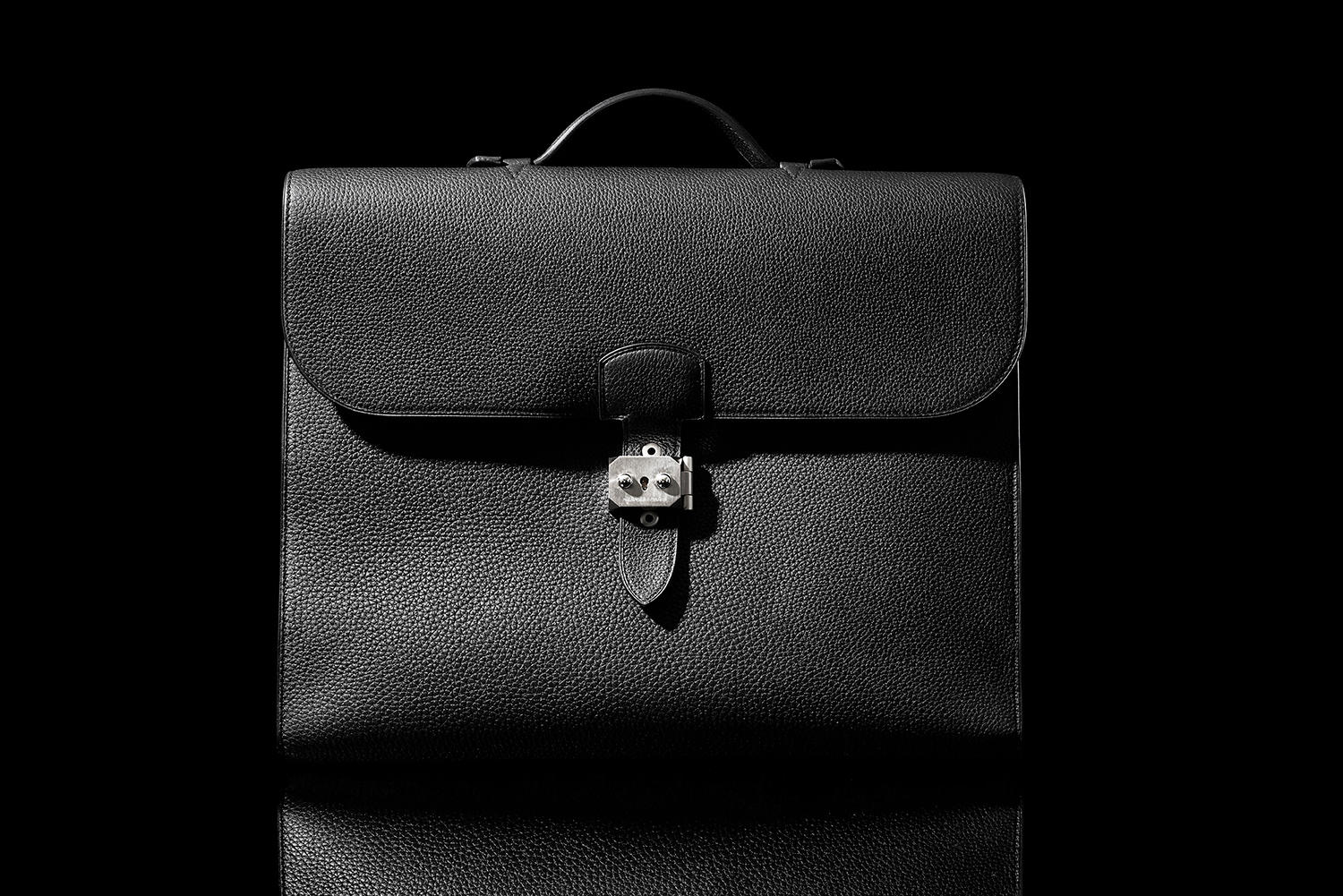 オフの日が、最高にかっこよく決まるバッグ～エルメネジルド ゼニア