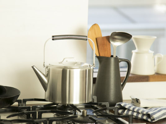 工房アイザワ/ストレートケトル 2.0L マット -細い注ぎ口でコーヒーも