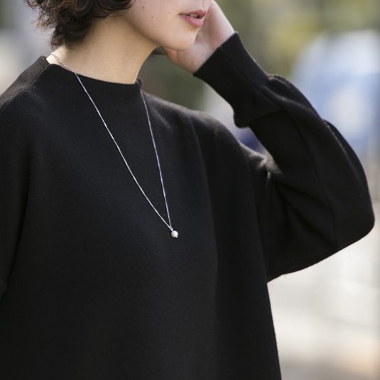 Sea Dew/square bar ロングペンダント -小さなバーがアクセントの一粒