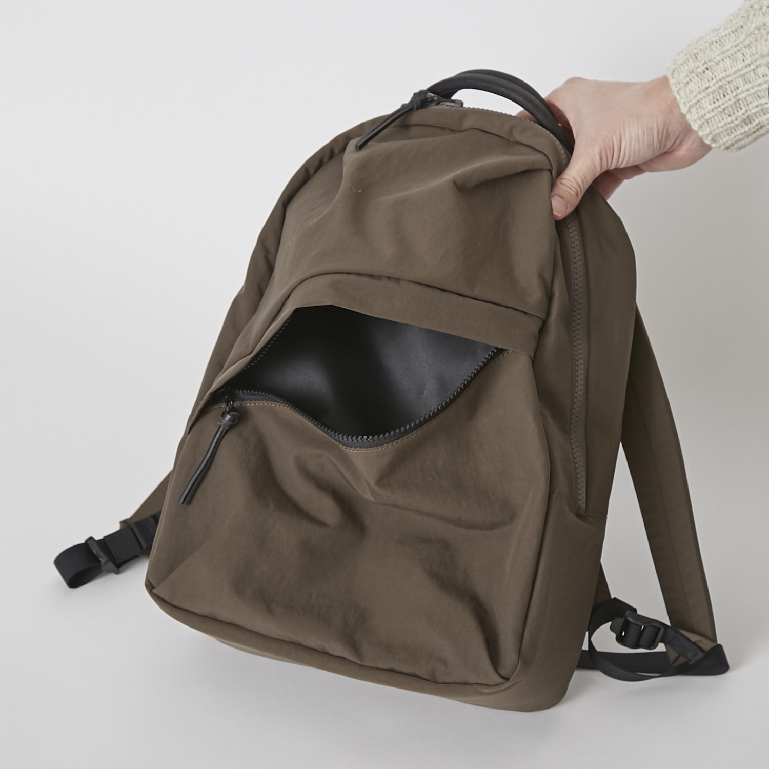 NIZYU KANO/ライトナイロンリュック S -小柄さんにジャストサイズ