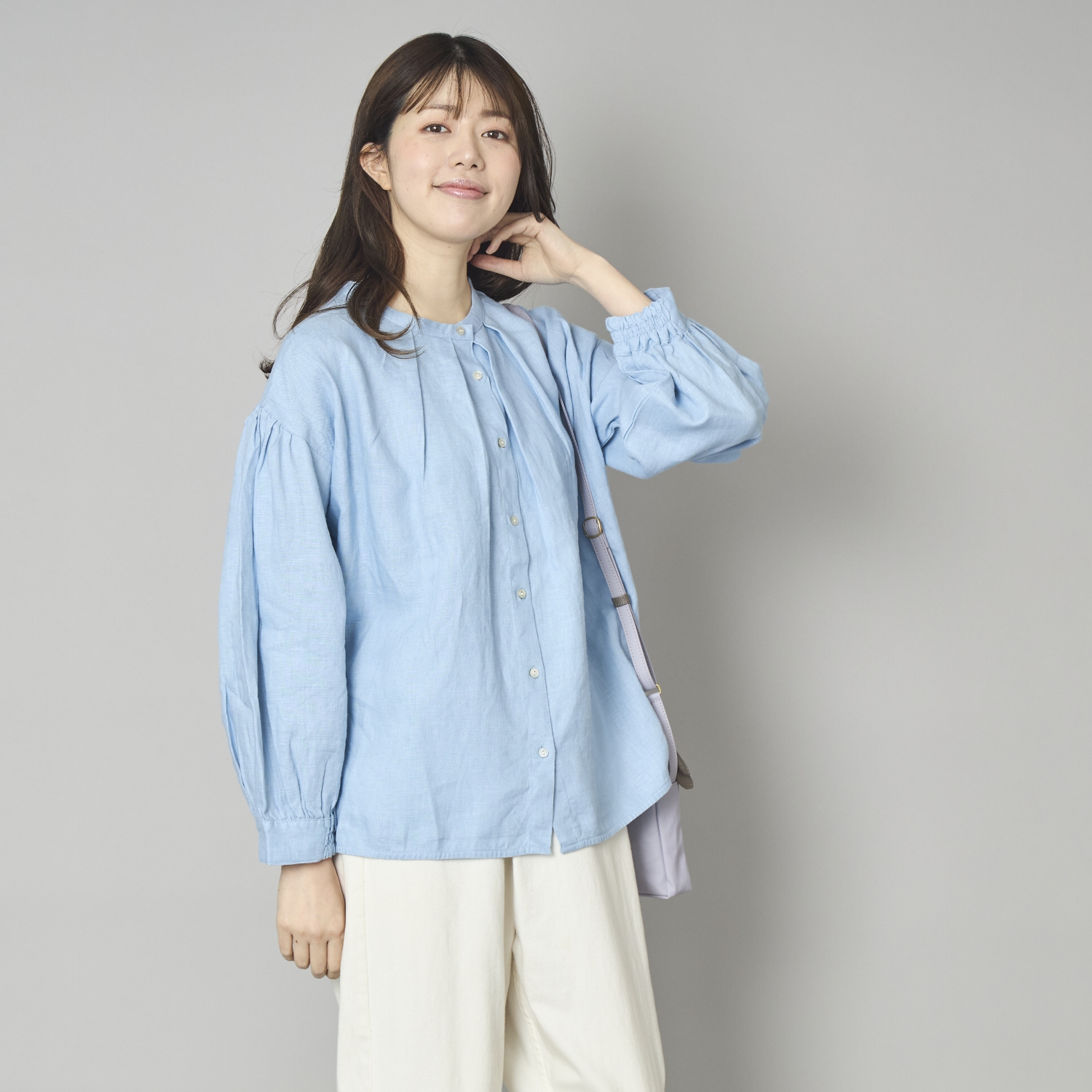 TUTIE./リネンの2WAYスタンドカラーブラウス -上質なリネンが生み出す