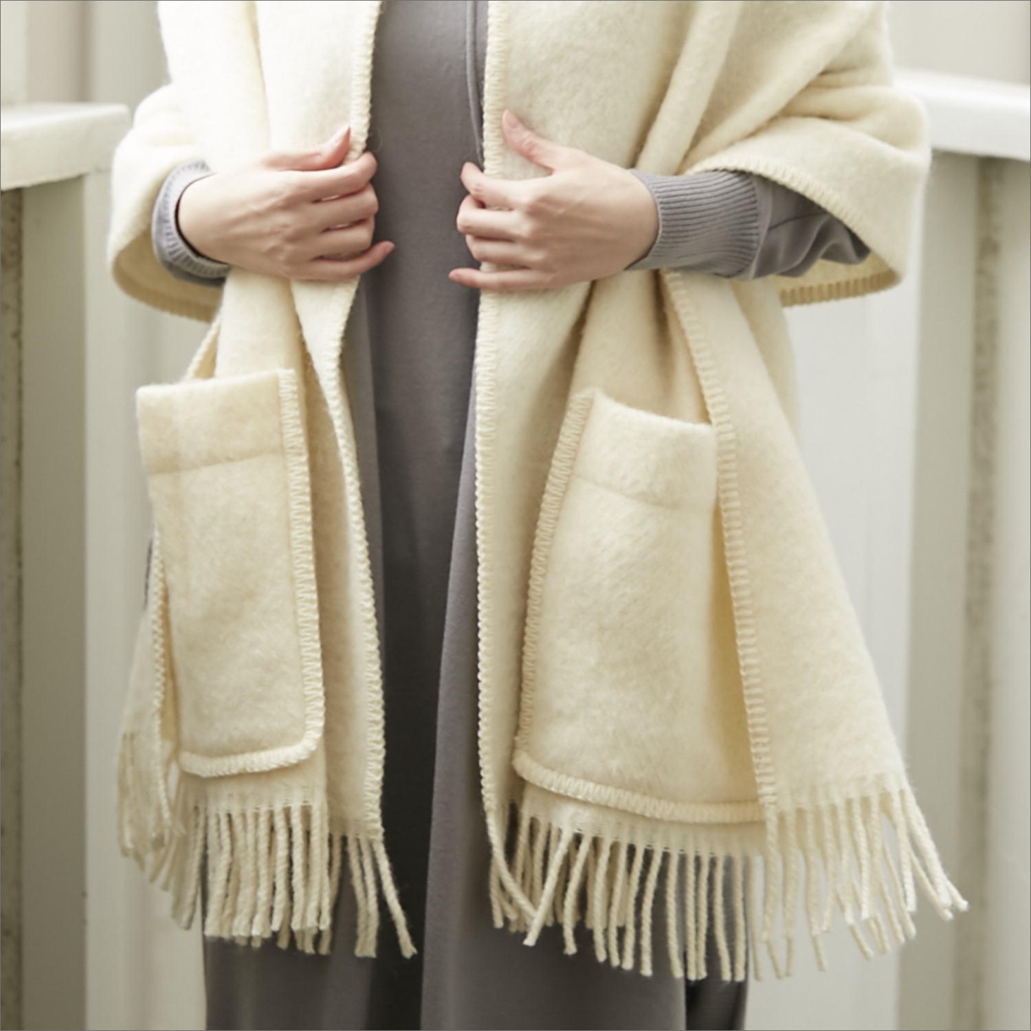 Ralph Lauren 手触り良いウール膝掛け ショールとしても タグ付き未使