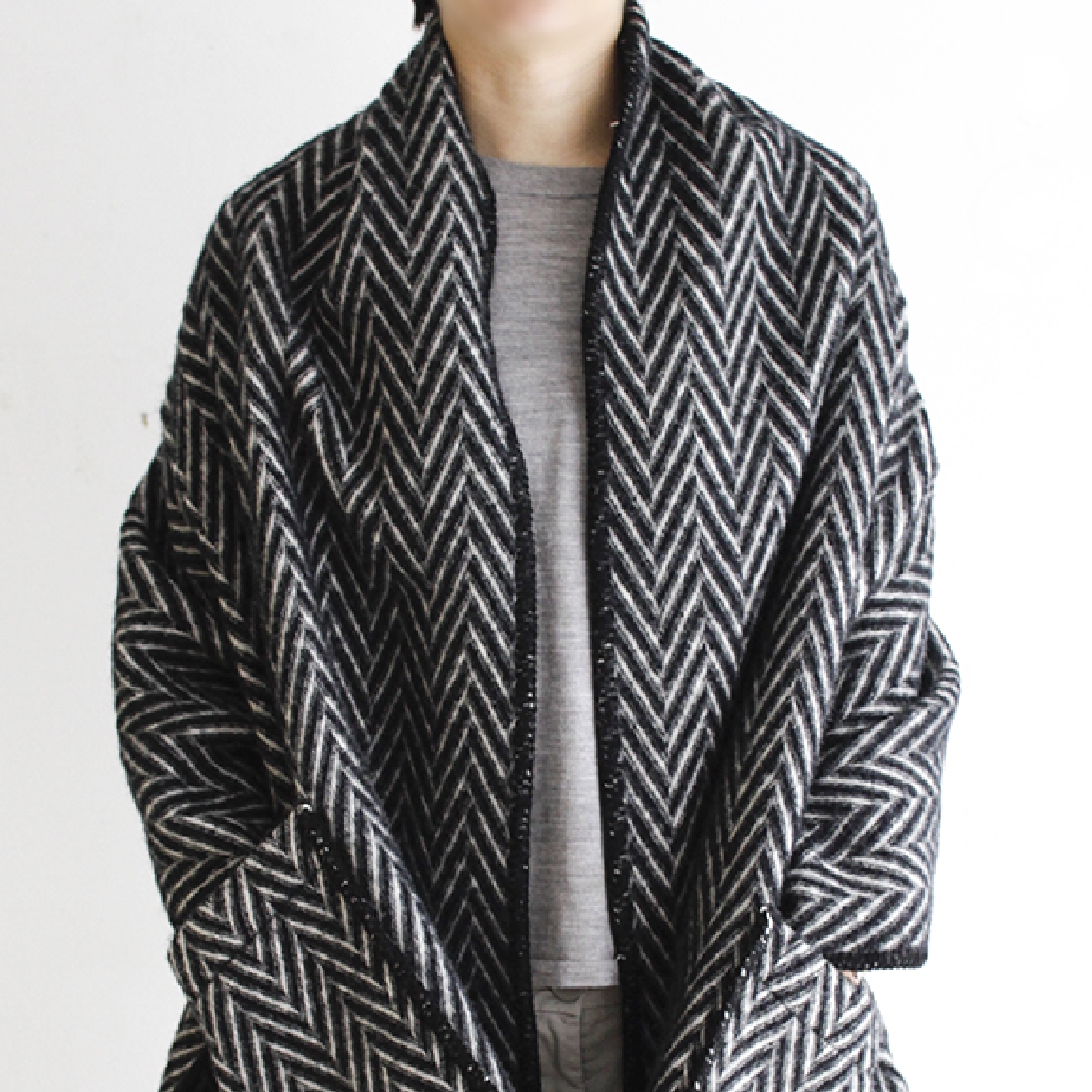 LAPUAN KANKURIT/ポケットショール IIDA -体をあたためてくれるウール