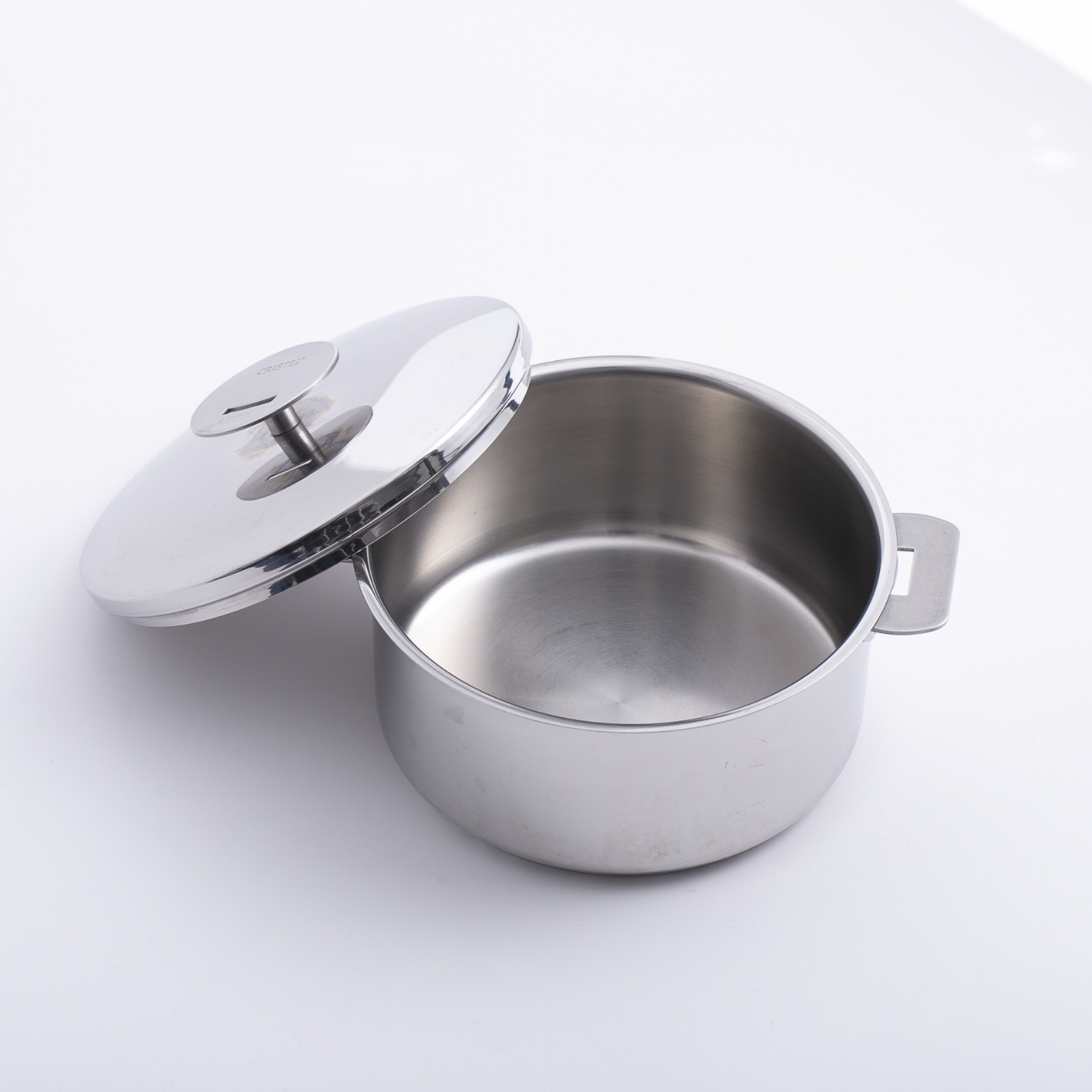 CRISTEL/グラフィット 深鍋 18cm -収納性抜群！ハンドル着脱式の