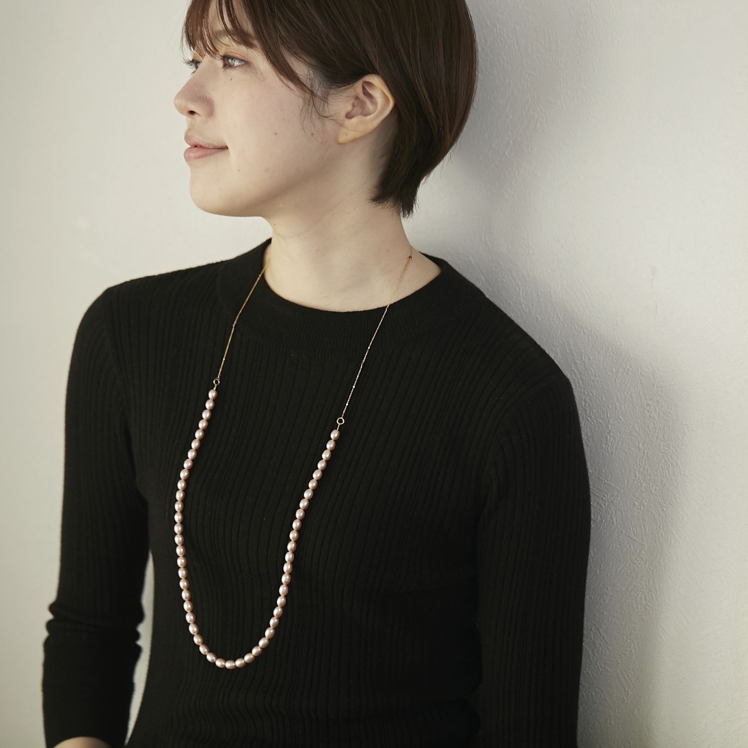 misa/two way pearl necklace 限定色 -顔周りが華やかになる、カラー