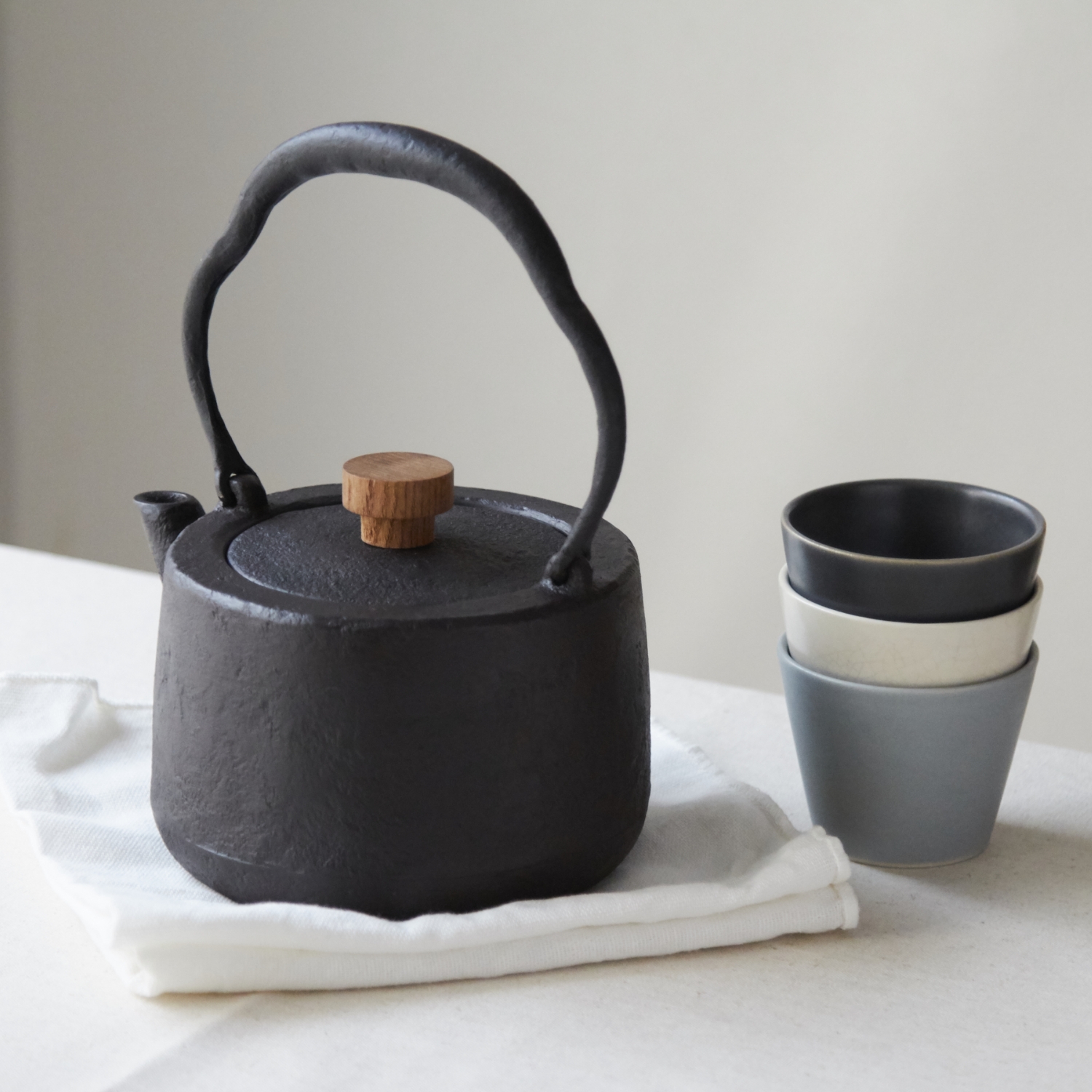 toki no niwa/寸胴鉄瓶 雲丸 -持ち手が熱くならない、お湯をまろやかに