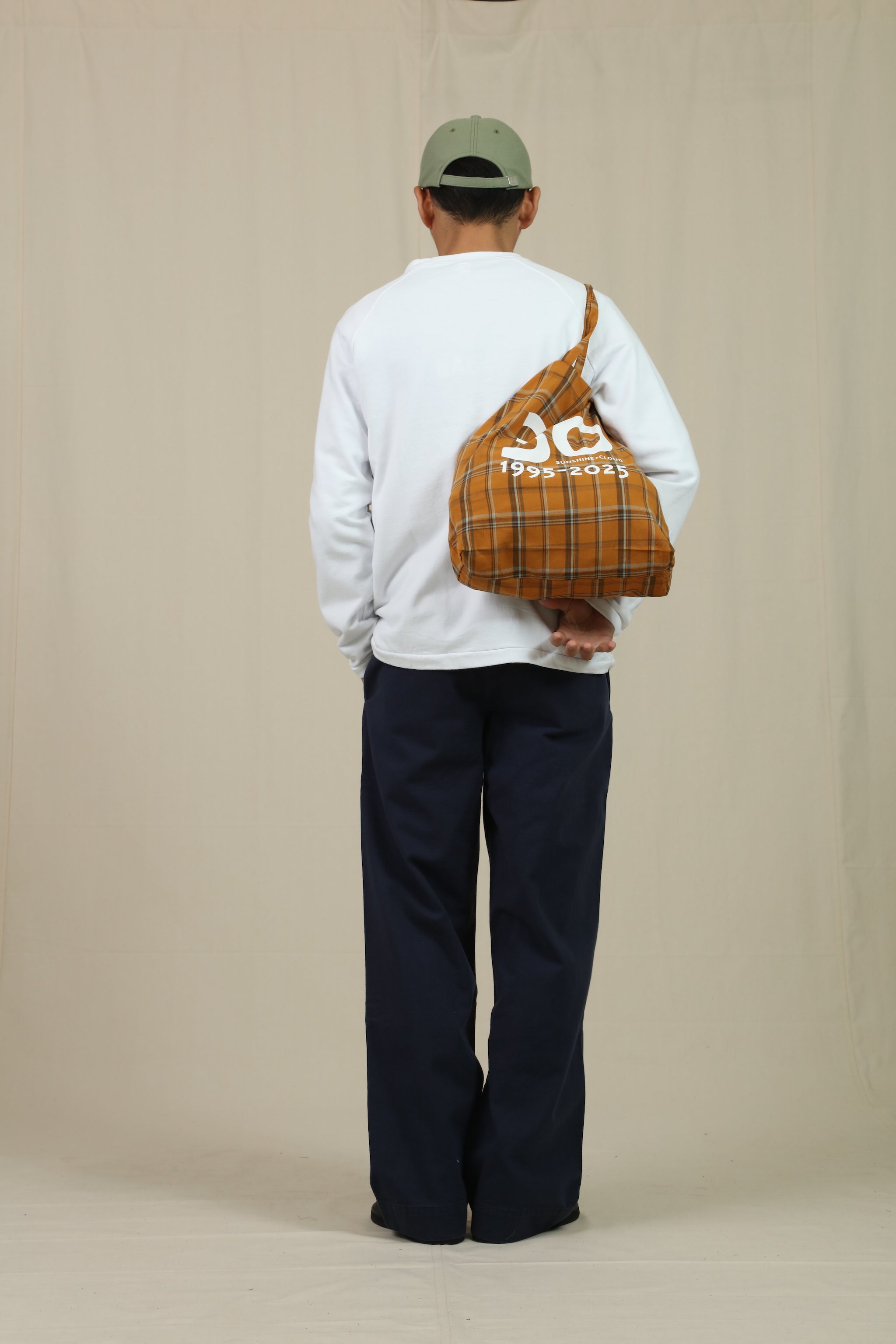 BIG CHINO – Sunshine+Cloud