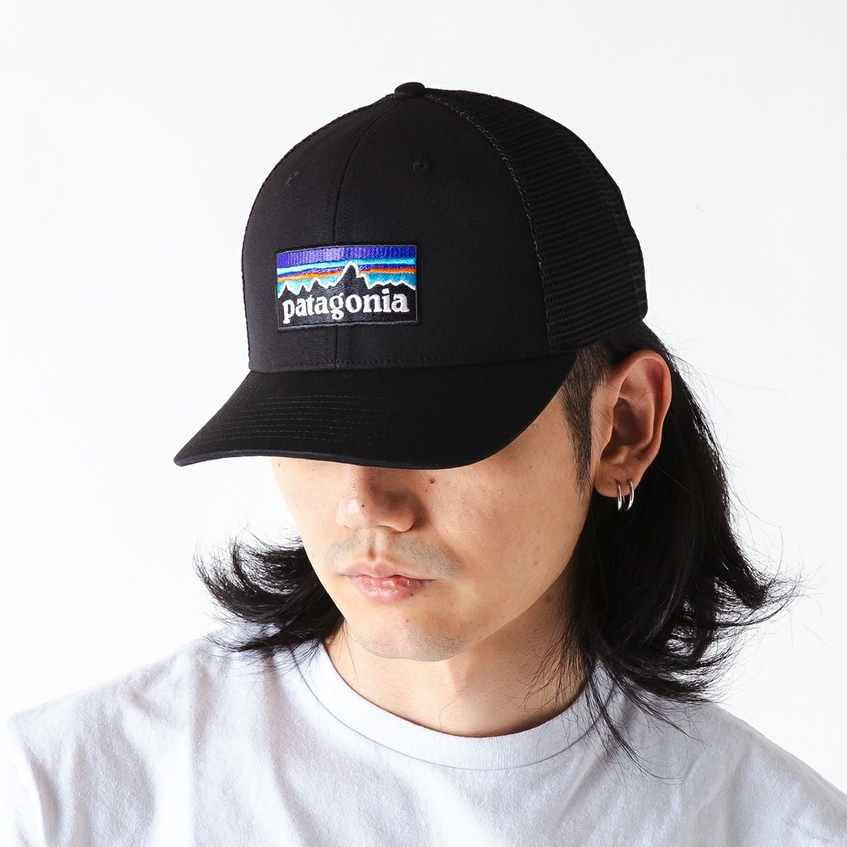 patagonia パタゴニア P6 ロゴトラッカーハット｜SUNDAY MOUNTAIN