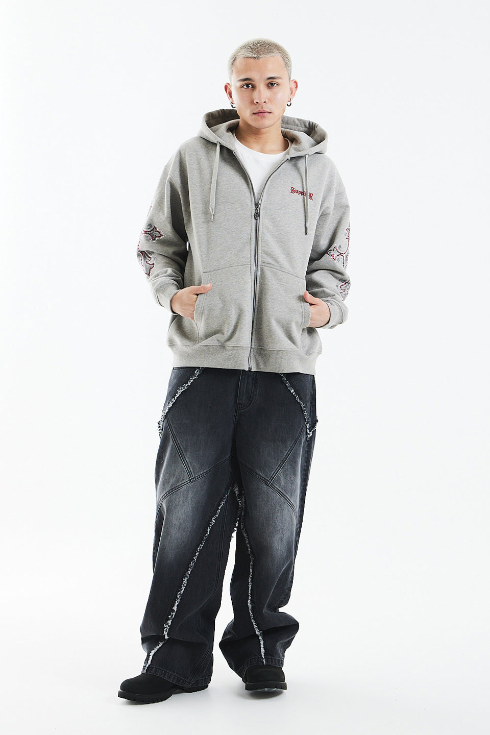 Rhinestone Cross Sleeve Zip Hoodie｜SUPPLIER｜フーディー