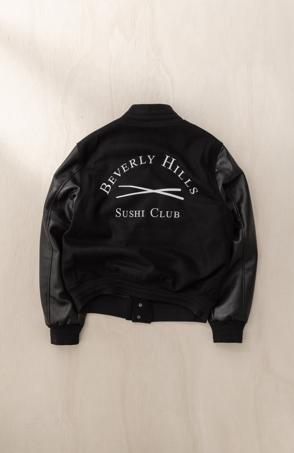 image_1144x1760_crop_center.