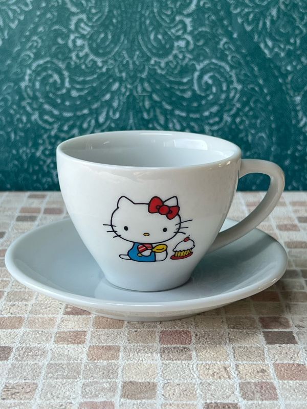 SANRIO サンリオ 2003年製 ハローキティカップ＆ソーサー C330