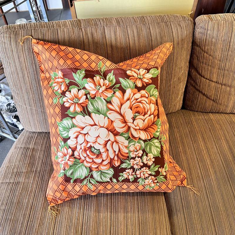 昭和レトロ 座布団カバー クッションカバー オレンジ系花柄